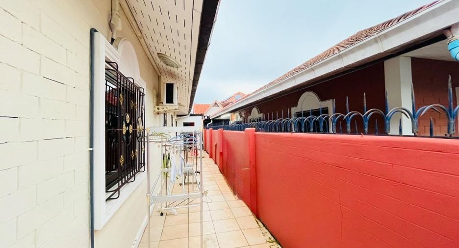 Casa en venta de 4 habitaciones en Bang Lamung, Chonburi