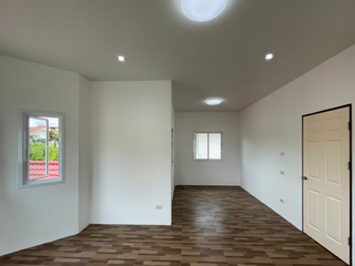 À vendre 3 chambres maison à Si Racha, Chonburi
