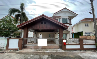 出售 3 卧室 独立屋 在 Si Racha, Chon Buri