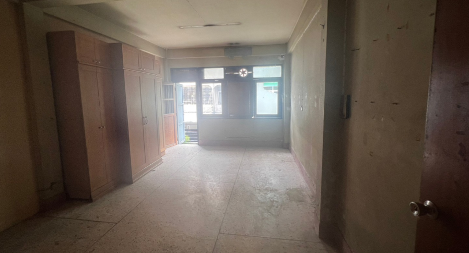 Local comercial en venta de 1 habitaciones en Thon Buri, Bangkok