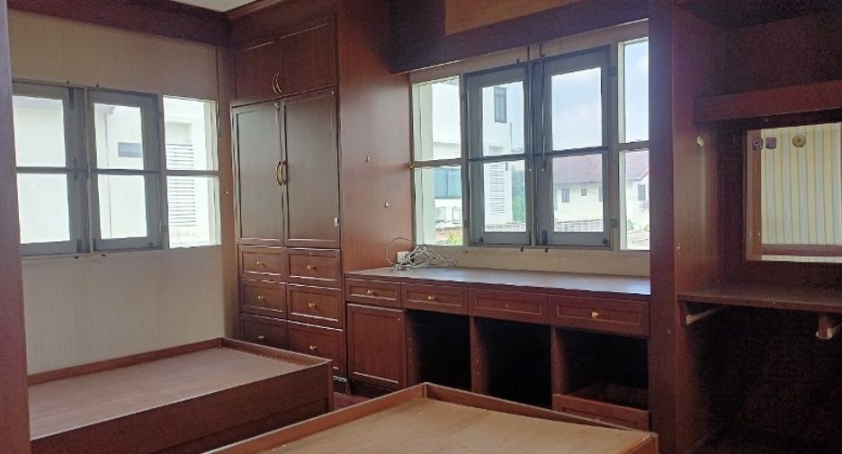 À vendre 4 chambres maison à Bang Kruai, Nonthaburi