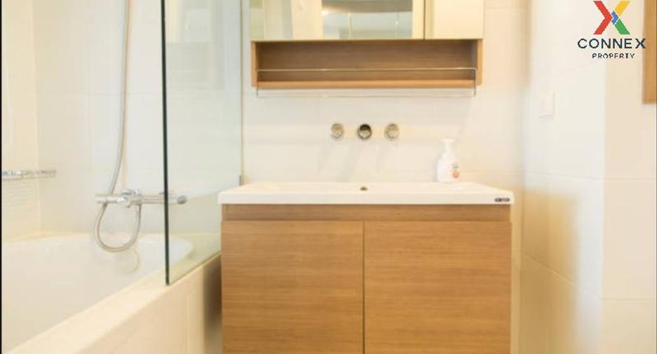 Condo en alquiler de 2 habitaciones en Khlong Toei, Bangkok