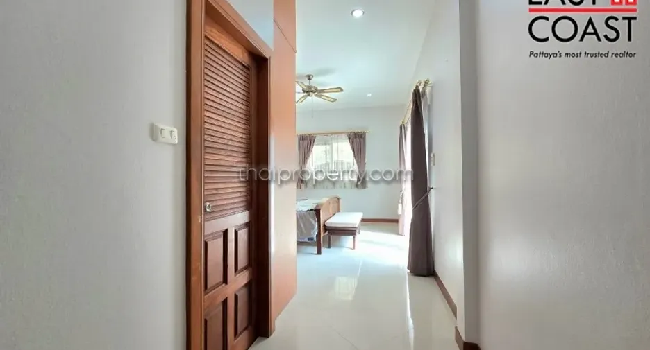 For rent and for sale 4 bedrooms house in Bang Lamung, Chonburi