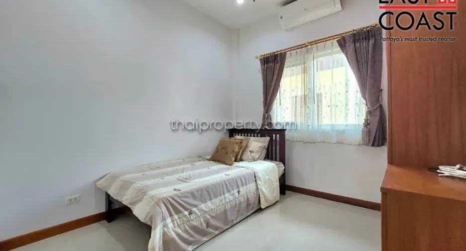 For rent and for sale 4 bedrooms house in Bang Lamung, Chonburi