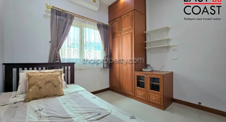 For rent and for sale 4 bedrooms house in Bang Lamung, Chonburi