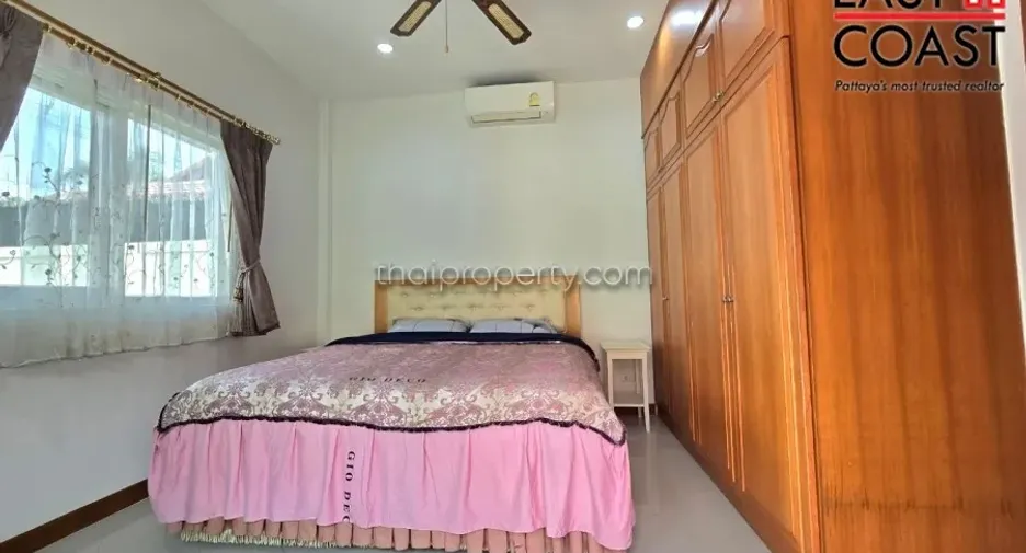 For rent and for sale 4 bedrooms house in Bang Lamung, Chonburi
