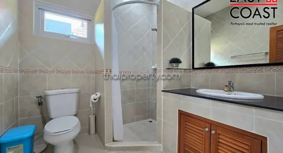 For rent and for sale 4 bedrooms house in Bang Lamung, Chonburi