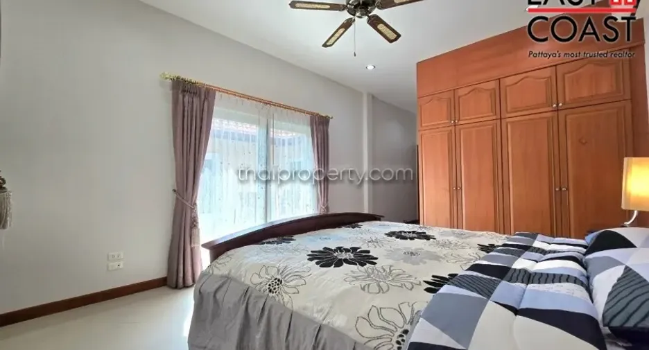 For rent and for sale 4 bedrooms house in Bang Lamung, Chonburi