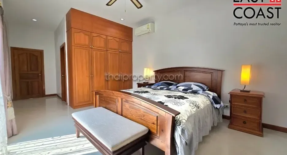 For rent and for sale 4 bedrooms house in Bang Lamung, Chonburi