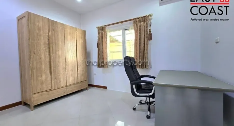 For rent and for sale 4 bedrooms house in Bang Lamung, Chonburi