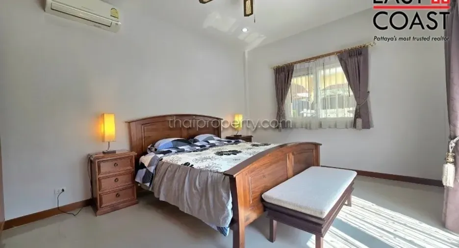 For rent and for sale 4 bedrooms house in Bang Lamung, Chonburi