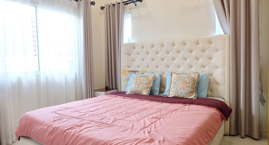 À louer et à vendre 4 chambres maison à Huay Yai, Pattaya