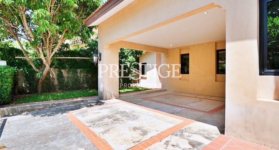 For rent 4 bedrooms house in Sattahip, Chonburi
