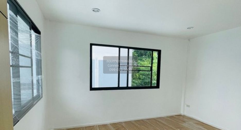 For sale 3 bedrooms townhouse in Bang Phli, Samut Prakan