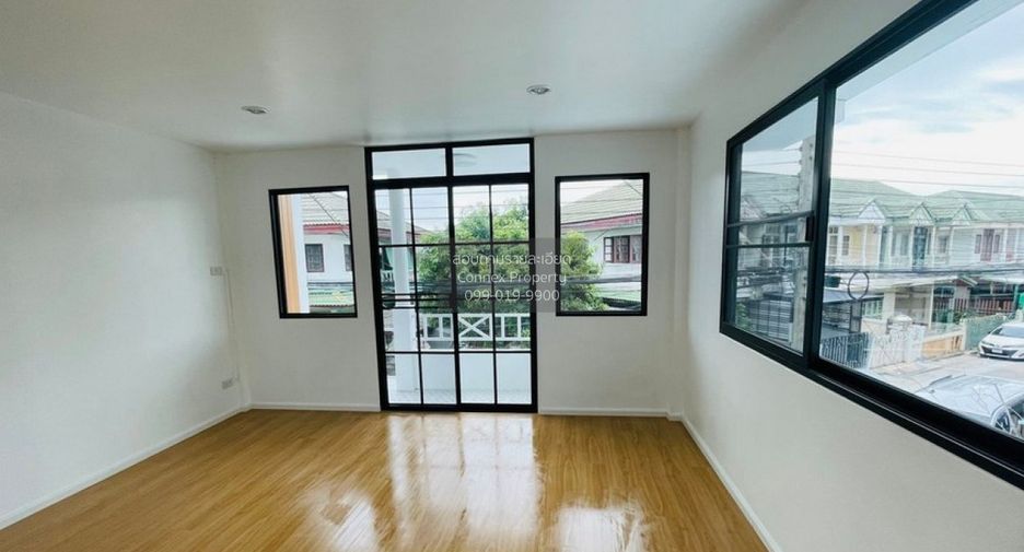 For sale 3 bedrooms townhouse in Bang Phli, Samut Prakan