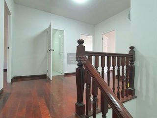 For sale 5 ベッドルーム house in Phra Khanong, Bangkok