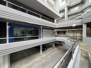 Reihenhaus zum Kauf mit 9 Zimmer in Bang Kapi, Bangkok