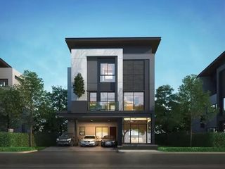 For sale 3 bedrooms house in Wang Thonglang, Bangkok