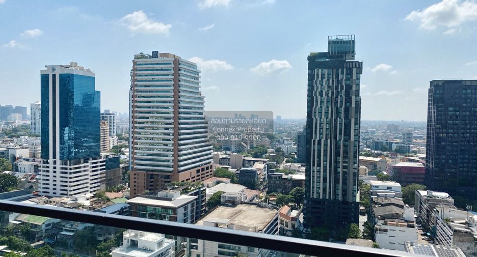 À vendre 3 chambres condo à Khlong Toei, Bangkok