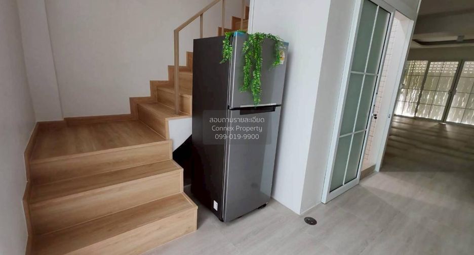 Local comercial en venta de 2 habitaciones en Phasi Charoen, Bangkok