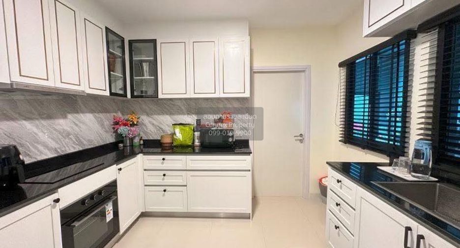 Haus zum Kauf mit 4 Zimmer in Bang Khae, Bangkok