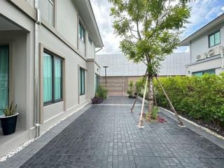 For sale 4 bedrooms house in Bang Khae, Bangkok