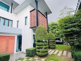 For sale 3 bedrooms house in Taling Chan, Bangkok