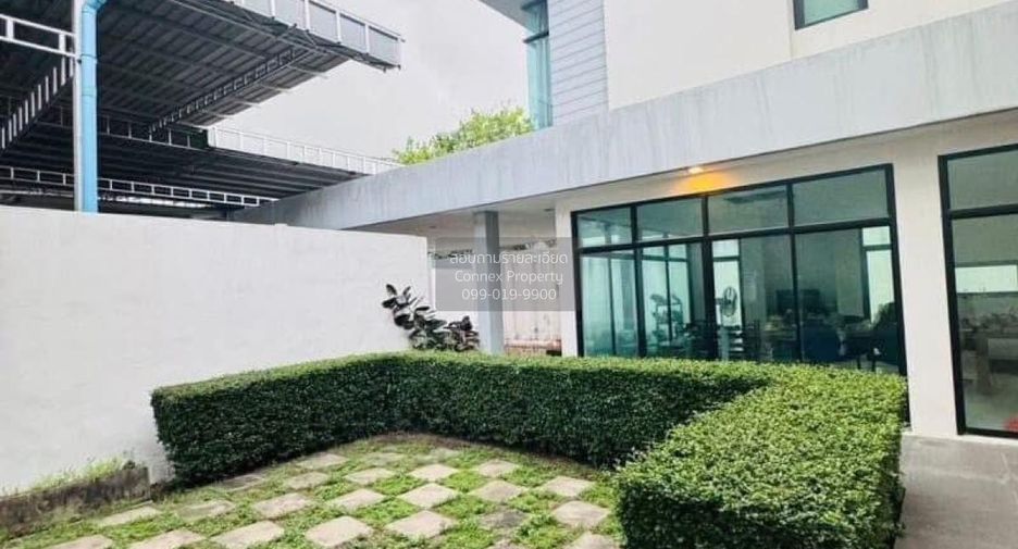 For sale 3 bedrooms house in Taling Chan, Bangkok