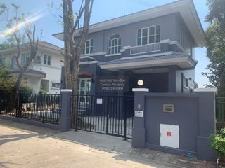 出售 3 卧室 独立屋 在 Din Daeng, 曼谷