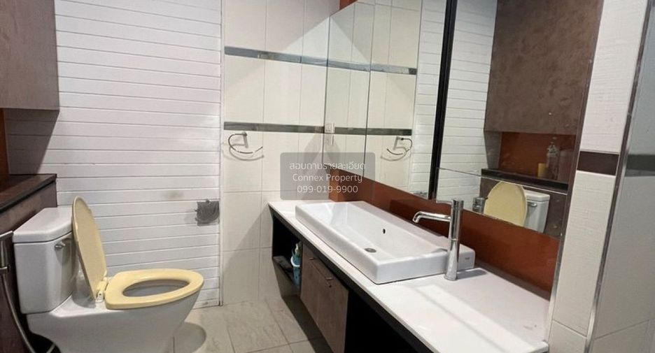 For sale 4 bedrooms house in Pak Kret, Nonthaburi