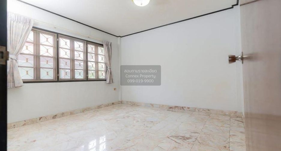For sale 4 bedrooms house in Bang Khae, Bangkok