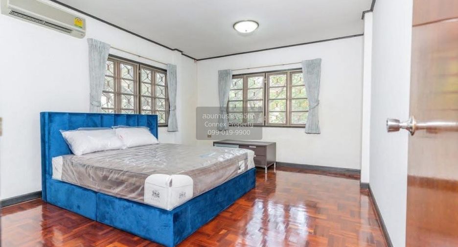 For sale 4 bedrooms house in Bang Khae, Bangkok