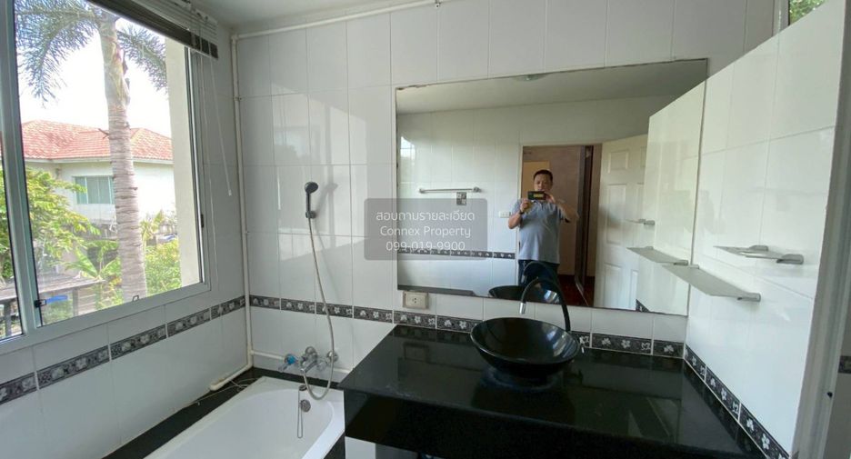 For sale 3 bedrooms house in Mueang Samut Sakhon, Samut Sakhon