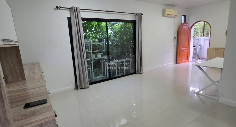 For sale 3 bedrooms townhouse in Bang Kruai, Nonthaburi