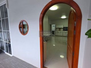Casa adosada en venta de 3 habitaciones en Bang Kruai, Nonthaburi