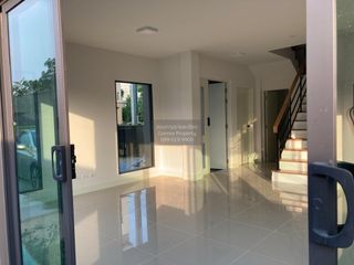 Casa en venta de 4 habitaciones en Khan Na Yao, Bangkok