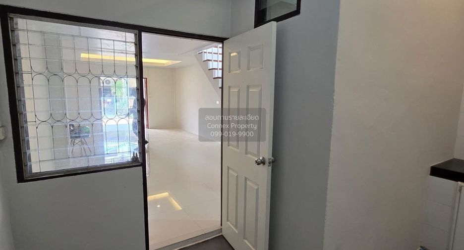 For sale 2 bedrooms townhouse in Bueng Kum, Bangkok