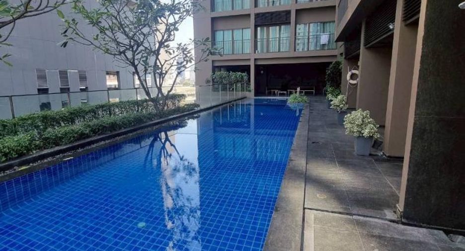 À vendre 1 chambre condo à Khlong Toei, Bangkok