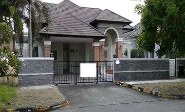Casa en venta de 4 habitaciones en Khlong Sam Wa, Bangkok