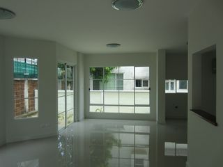 ขาย 3 ห้องนอน บ้านเดี่ยว ใน เมืองปทุมธานี, ปทุมธานี