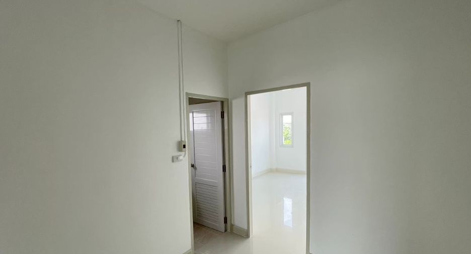出售 1 卧室 商业空间 在 Si Racha, Chon Buri
