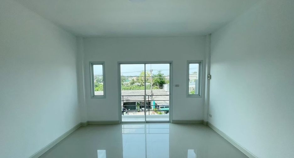 出售 1 卧室 商业空间 在 Si Racha, Chon Buri