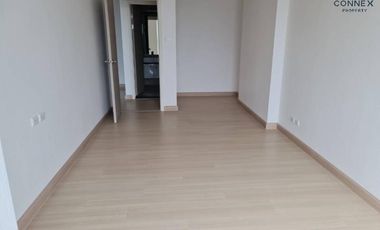 For rent 1 bed condo in Yan Nawa, Bangkok