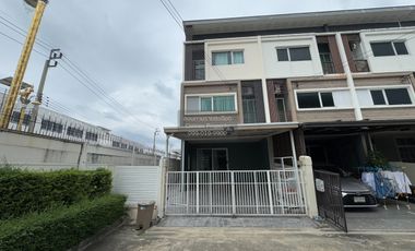 For rent 2 bedrooms townhouse in Bang Phli, Samut Prakan