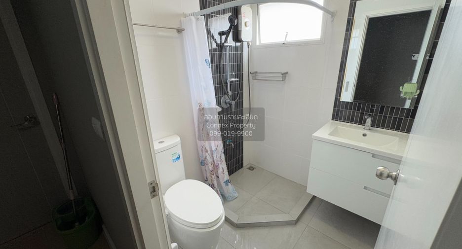 For rent 2 bedrooms townhouse in Bang Phli, Samut Prakan