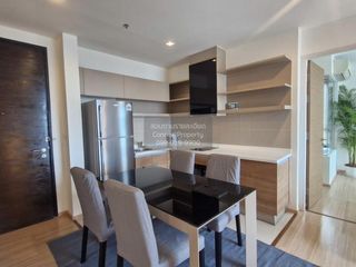 For rent 2 bedrooms condo in Phra Khanong, Bangkok