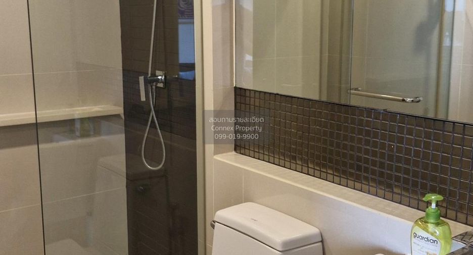 For rent 2 bedrooms condo in Phra Khanong, Bangkok