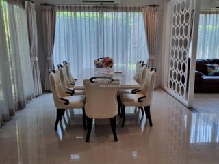 For rent 4 bedrooms house in Mueang Nonthaburi, Nonthaburi