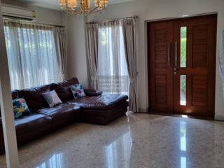 For rent 4 bedrooms house in Mueang Nonthaburi, Nonthaburi