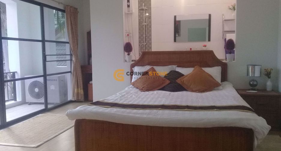 Casa en alquiler de 6 habitaciones en East Pattaya, Pattaya